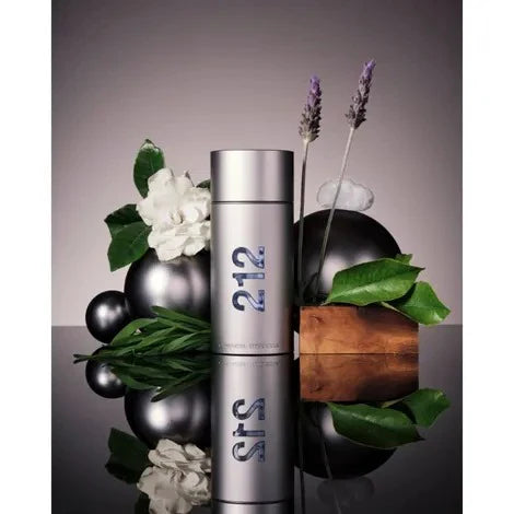 CAROLINAA HERRERA 212 Men NYC Spraay Eau De Toilette (AURA)