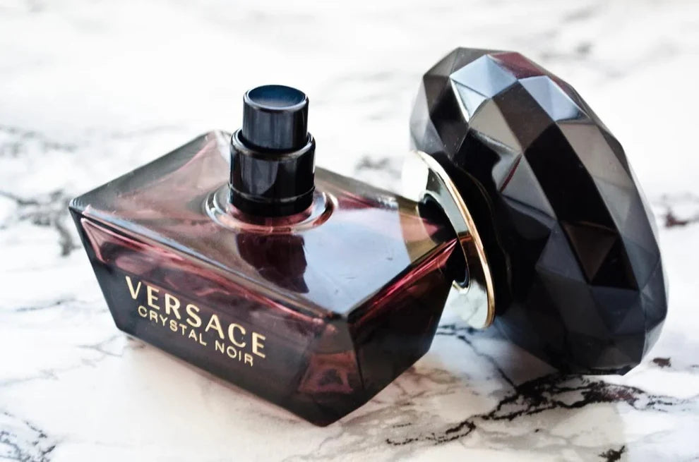 Versacce Crysstal Noir Eau De Toilette (AURA)